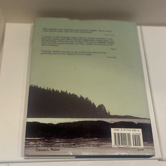 A Cruising Guide to the Maine Coast Hardcover Book Coffee Table - Picture 2 of 3